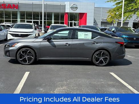 New 2026 Nissan Altima 2.5 SR FWD image 5