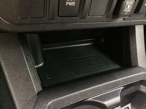 Used 2023 Toyota Tacoma TRD Off-Road AWD/4WD image 15