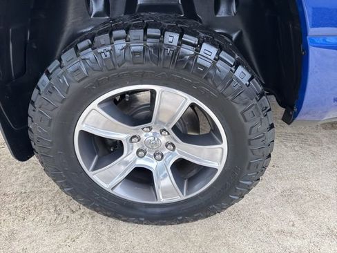 Used 2019 RAM 1500 Sport w/ Level 2 Equipment Group image 40