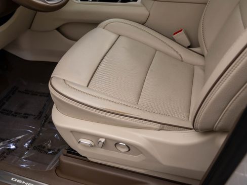 Used 2021 GMC Yukon Denali image 17