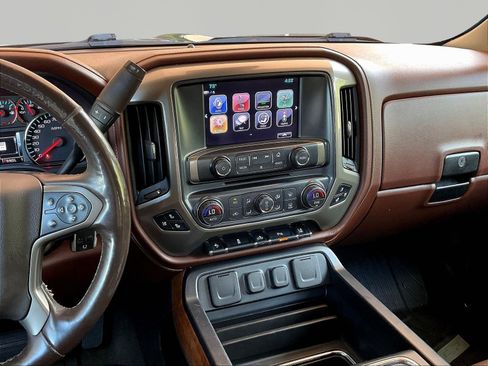 Used 2018 Chevrolet Silverado 2500 High Country AWD/4WD image 10