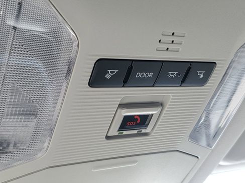 Certified 2025 Toyota RAV4 LE image 31