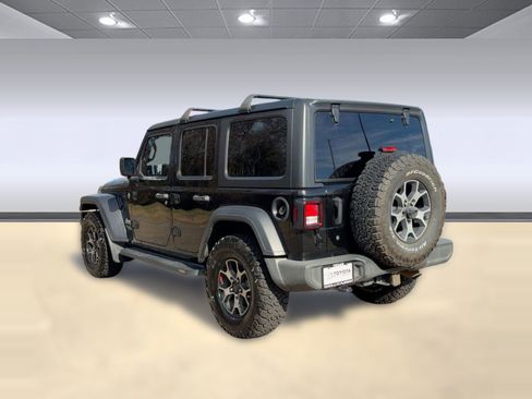 Used 2018 Jeep Wrangler Unlimited Sport image 3