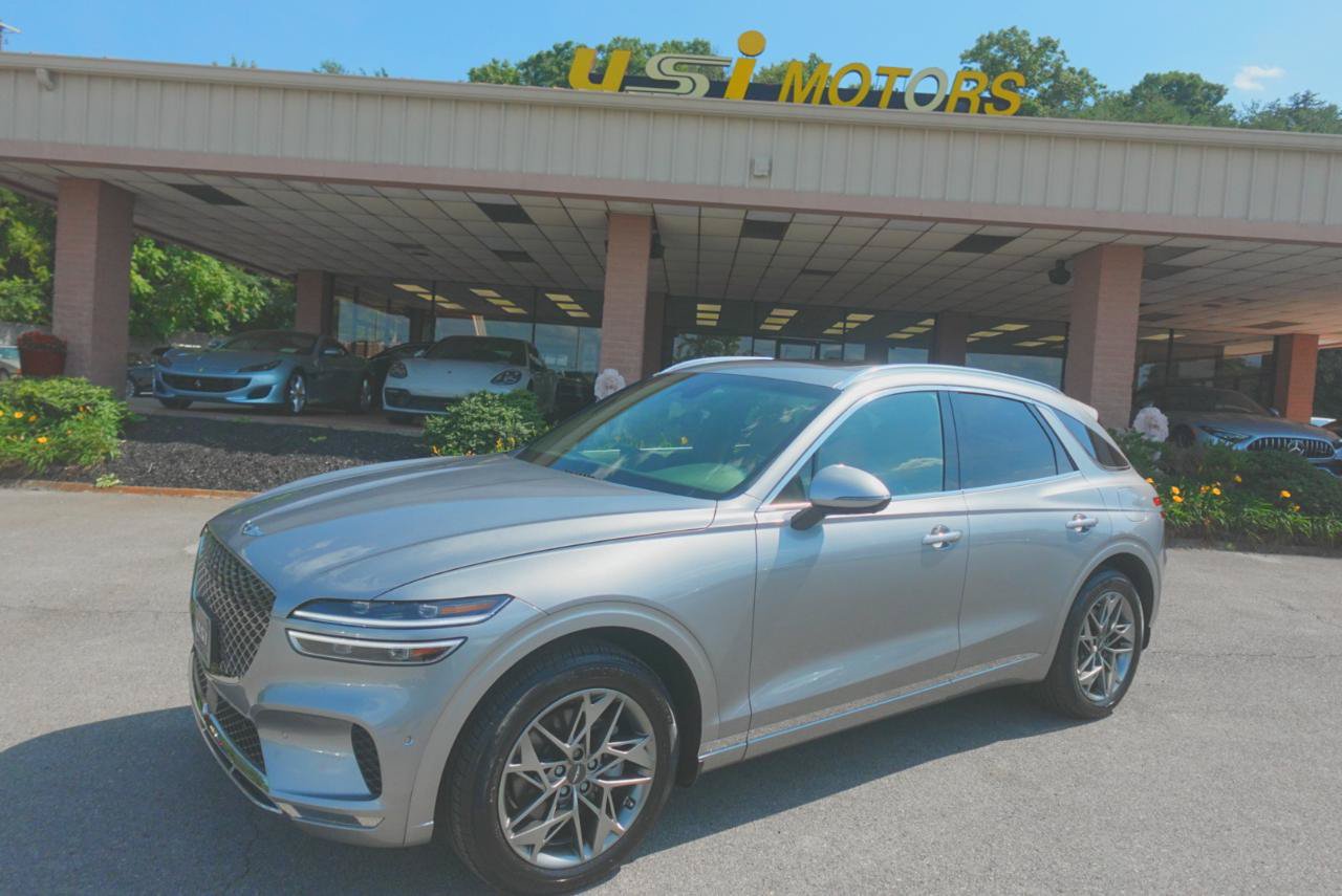 Used 2022 Genesis GV70 2.5T w/ Advanced Package AWD/4WD image 5