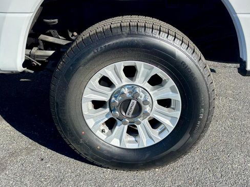 Used 2020 Ford F350 XL w/ STX Appearance Package image 9