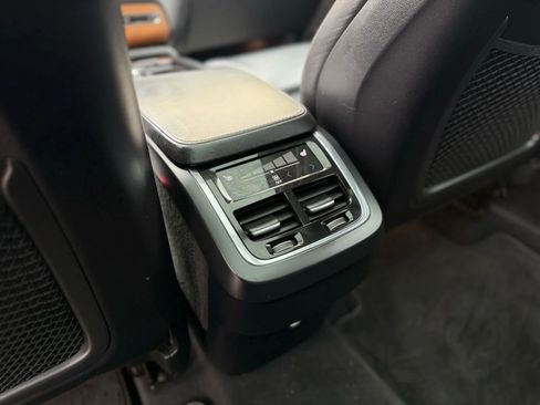 Used 2016 Volvo XC90 T6 Inscription w/ Vision Package image 17