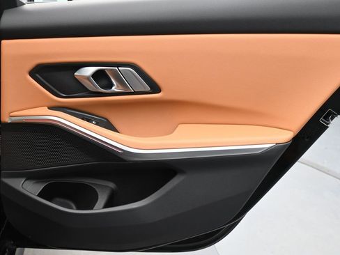 Used 2023 BMW 330i xDrive Sedan w/ Premium Package image 22