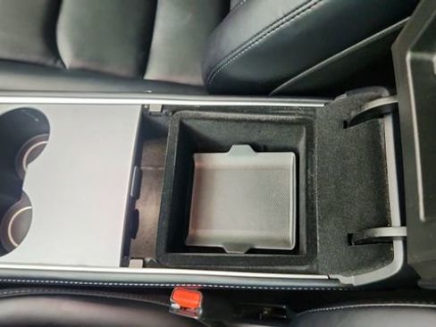 Used 2023 Tesla Model 3 Standard Range image 55