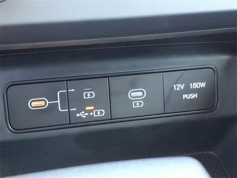 New 2026 Hyundai Tucson SE image 10