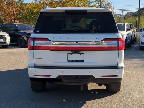 Used 2020 Lincoln Navigator Reserve w/ Luxury Package image 4