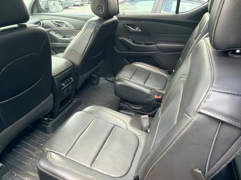 Used 2019 Chevrolet Traverse LT w/ LT Premium Package AWD/4WD image 19