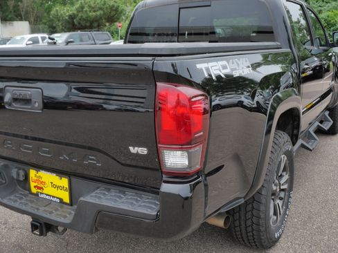 Certified 2018 Toyota Tacoma TRD Sport AWD/4WD image 17