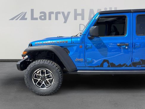 New 2025 Jeep Wrangler Rubicon w/ Steel Bumper Group image 10