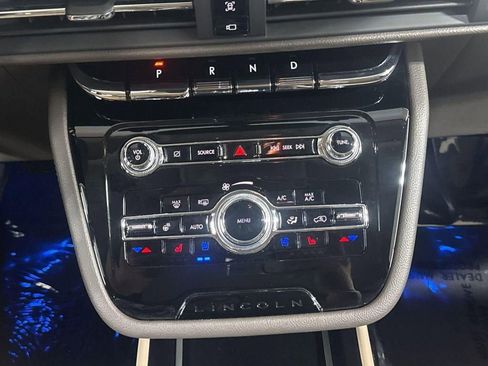 Certified 2022 Lincoln Corsair Reserve w/ Equipment Group 201A AWD/4WD image 23