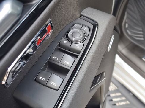 Used 2025 GMC Sierra 1500 AT4 w/ AT4 Premium Package AWD/4WD image 18