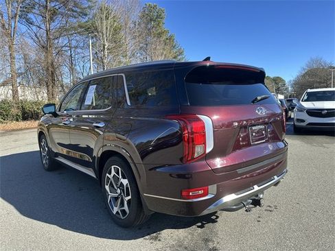 Used 2022 Hyundai Palisade Calligraphy image 3