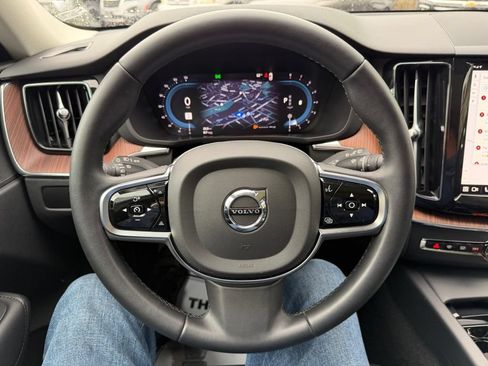 Used 2024 Volvo XC60 B5 Plus w/ Protection Package Premier AWD/4WD image 23
