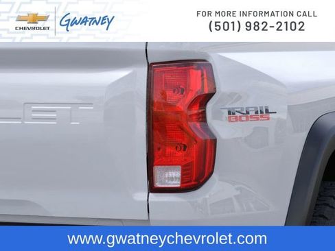 New 2025 Chevrolet Colorado Trail Boss w/ Midnight Edition image 11