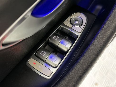 Used 2019 Mercedes-Benz E 300 image 20