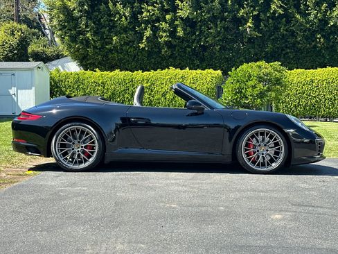 Certified 2017 Porsche 911 Carrera S image 8