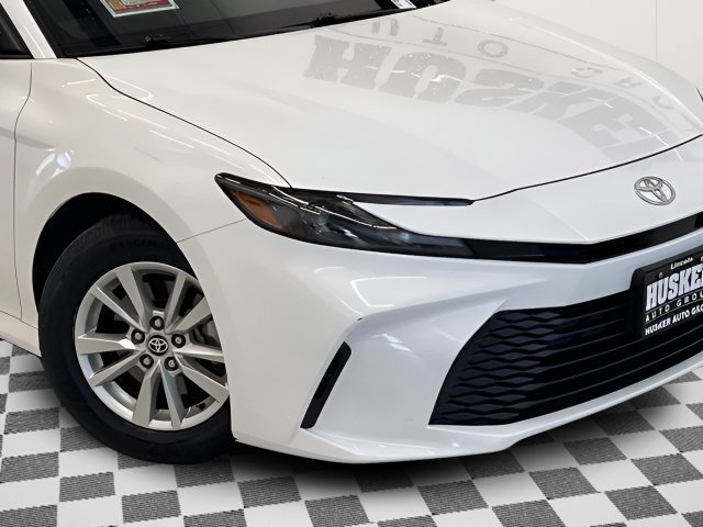 Used 2025 Toyota Camry LE FWD image 27