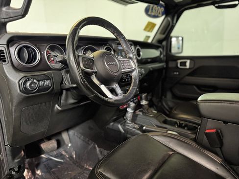 Used 2021 Jeep Wrangler Unlimited Rubicon w/ Dual Top Group image 12