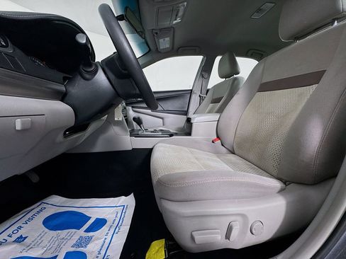 Used 2012 Toyota Camry LE image 23
