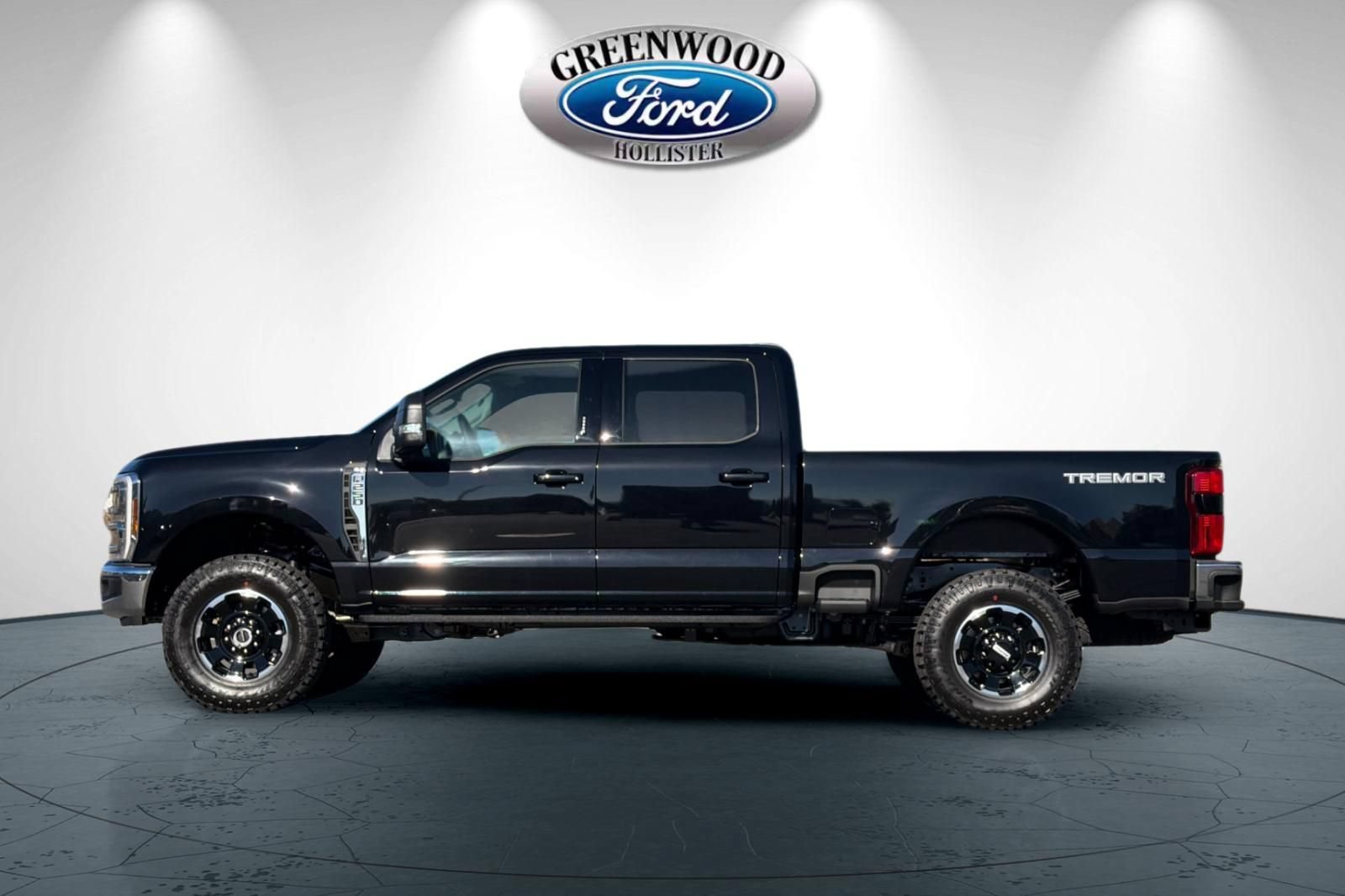 New 2026 Ford F250 XLT w/ XLT Premium Package AWD/4WD image 7