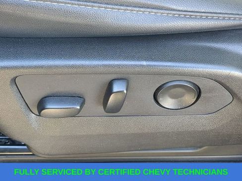 Used 2024 Chevrolet Suburban LT image 24