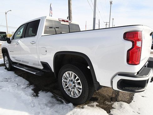 Used 2022 Chevrolet Silverado 2500 High Country w/ Safety Package II image 4