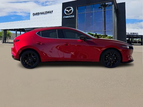 New 2026 MAZDA MAZDA3 Hatchback w/Premium Plus Pkg image 8