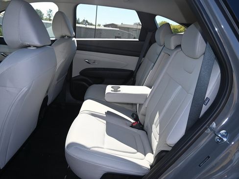 Used 2026 Hyundai Tucson SEL image 12