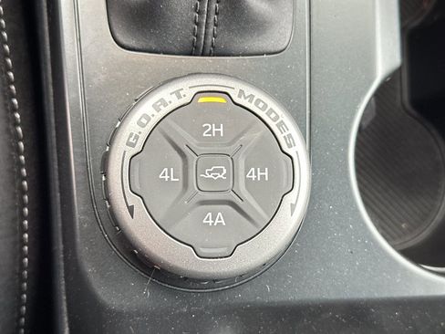 New 2026 Ford Bronco Badlands image 24