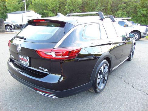 Used 2018 Buick Regal Essence w/ Driver Confidence Package #1 AWD/4WD image 47