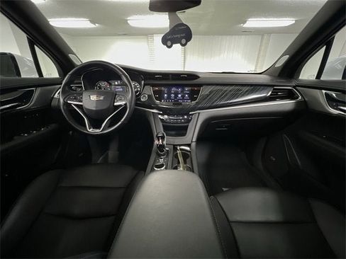 Certified 2023 Cadillac XT6 Premium Luxury image 21