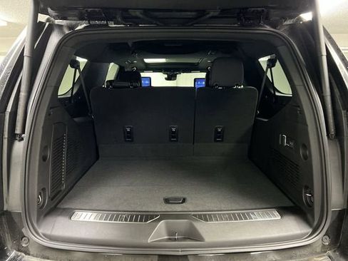 New 2025 Chevrolet Suburban Premier AWD/4WD image 27