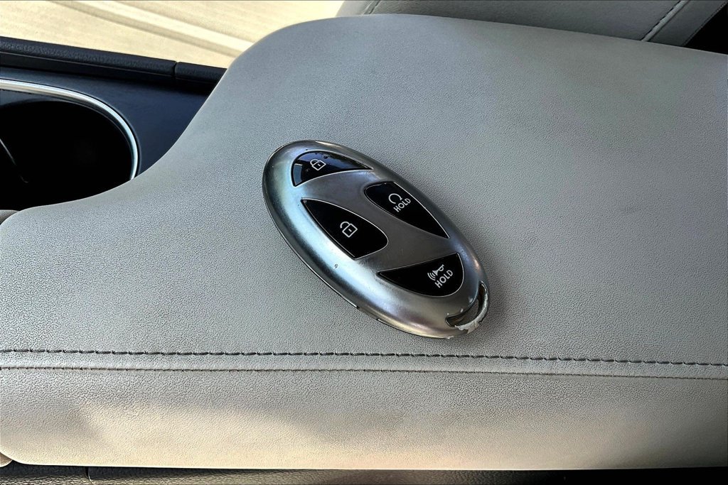 Used 2025 Hyundai Sonata SEL FWD image 34