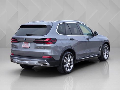 Used 2025 BMW X5 xDrive40i image 6