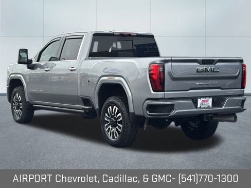 Certified 2025 GMC Sierra 2500 Denali Ultimate w/ Max Trailering Package image 6
