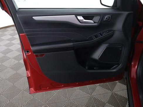 Used 2025 Ford Escape SE w/ PHEV Premium Package FWD image 23