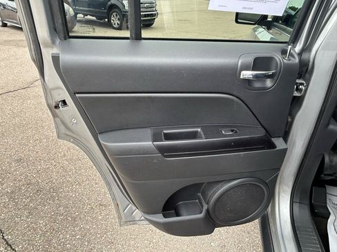 Used 2015 Jeep Patriot Sport w/ Power Value Group FWD image 13