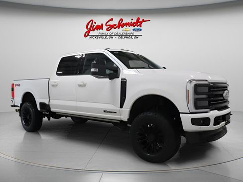 Used 2025 Ford F250 Platinum image 2