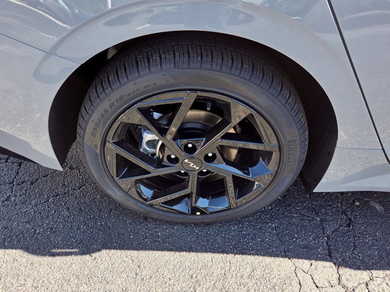 New 2027 Kia K5 GT-Line AWD/4WD image 9