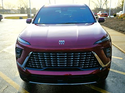 New 2026 Buick Enclave Avenir w/ Super Cruise Package image 2