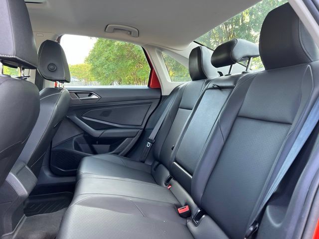 Used 2019 Volkswagen Jetta SEL FWD image 17