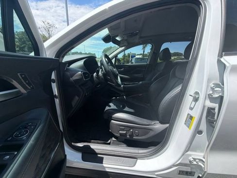Used 2022 Hyundai Santa Fe Limited FWD image 9