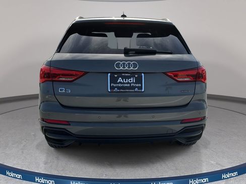Used 2021 Audi Q3 2.0T Premium w/ Convenience Package AWD/4WD image 9