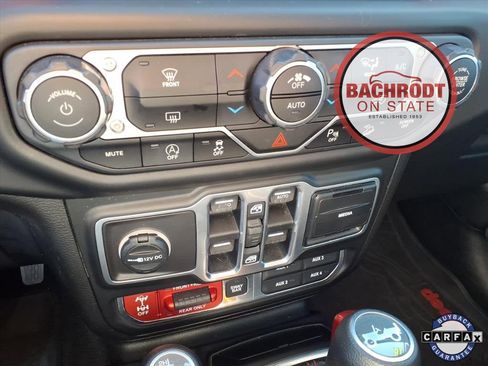 Used 2018 Jeep Wrangler Unlimited Rubicon w/ Safety Group image 11