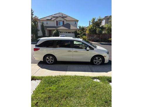Used 2019 Honda Odyssey EX-L image 3