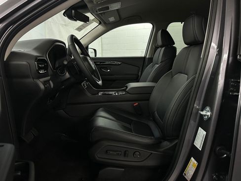New 2025 Honda Pilot EX-L image 5